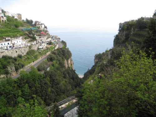 coast road to Amalfi