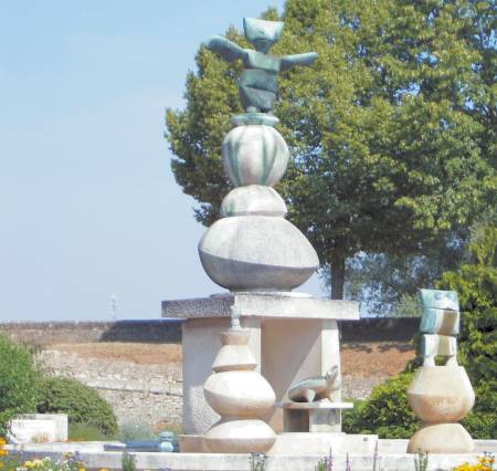 Max Ernst fountain in Amboise