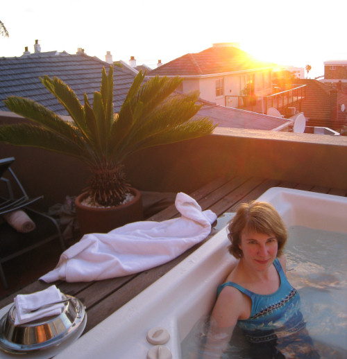 Fiona in the jacuzi at Bantry Bay, Cape Town