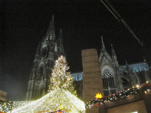 Christmas market next to the Cologne cathedral
