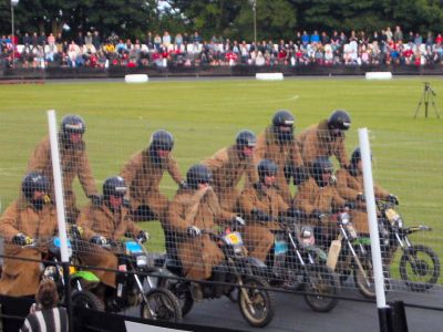 cunning stunts from the Purple Helmets, TT Race Week 2004