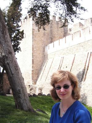 Fiona at the Sao Jorge castle, Lisbon