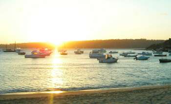 The sun set about 6pm , Watsons Bay
