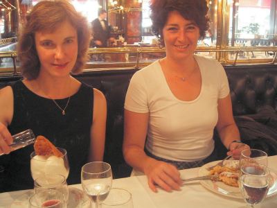 Fiona and Cynthia at Bofinger, Paris