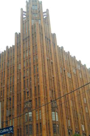 Manchester Unity Building modelled on the Chicago Tribune tower in Chicago