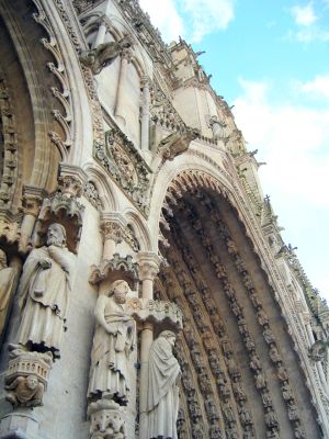 incredible detail in the statues on the outside of the Amiens cathedral