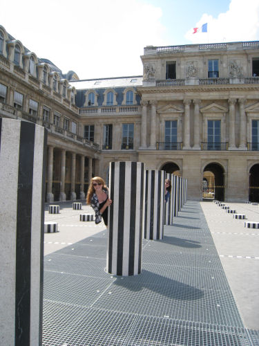 black and white Buren columns,  Palais Royale, Paris