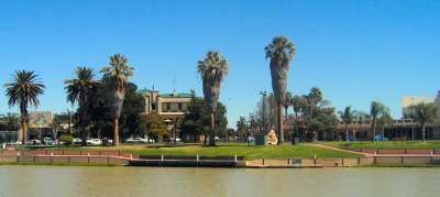 view of Renmark from the water