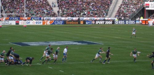 Ireland play against France in the 6 nations rugby tournament