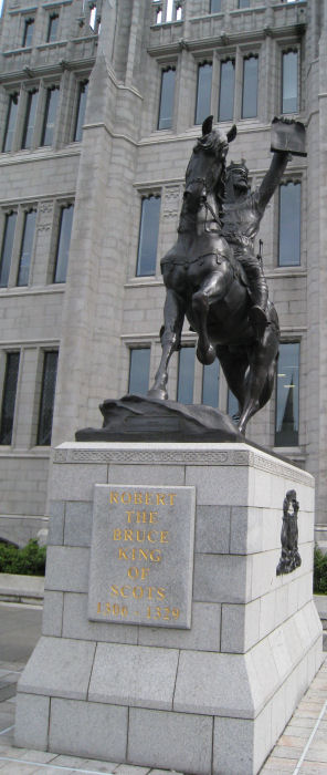 statue of King Robert the Bruce
