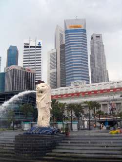 Merlion at the entrance of the Singapore River