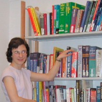 Fiona in the library
