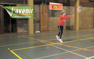 Fiona serves