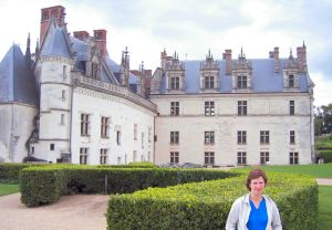 Fiona at the chateau at Amboise