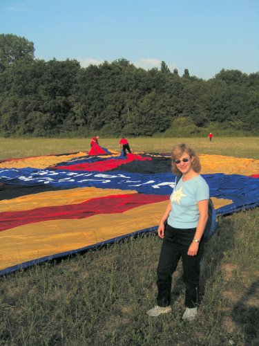 Fiona next to the flat balloon