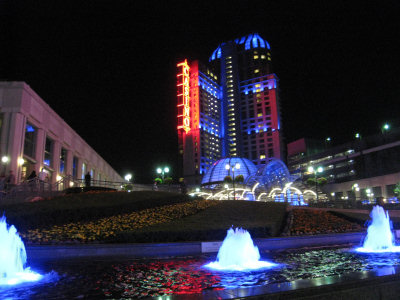 Niagara Falls at night