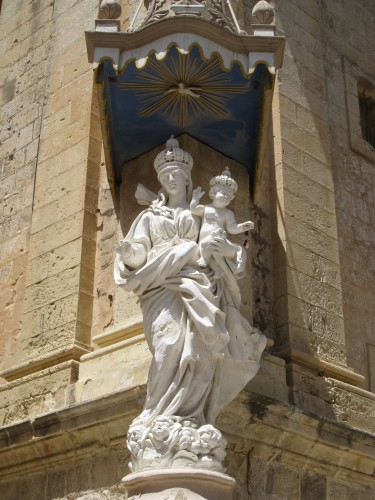 architectural detail in the buildings at Mdina