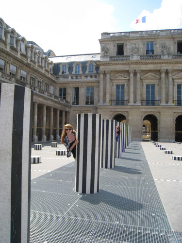 black and white Buren columns, Palais Royale, Paris