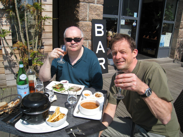 Lunchtime at Ploumanach
