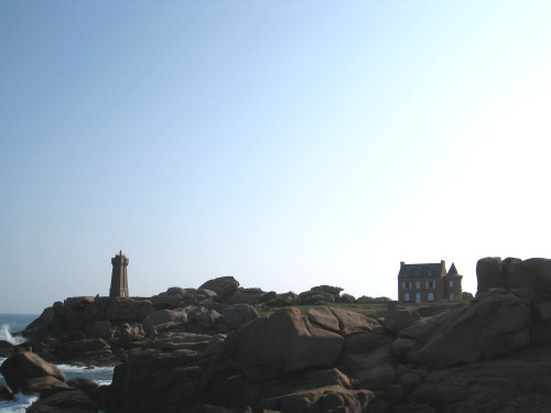 granite rocks at Pointe de Squewel near Perros-Guirec