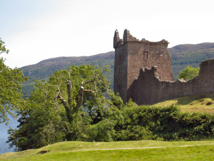 Grant Tower, Urquhar Castle