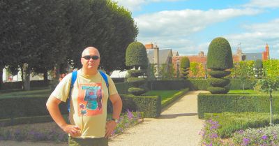 John was realy looking forward to cycling all the way back to Tours on such a warm and sunny afternoon!