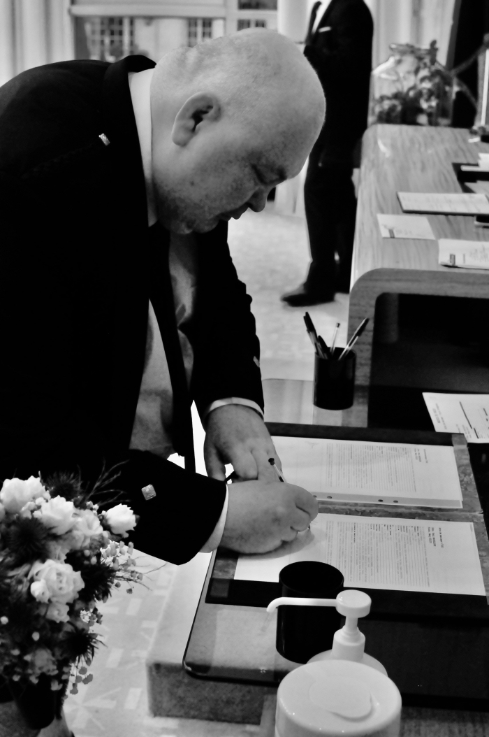 signing the wedding register